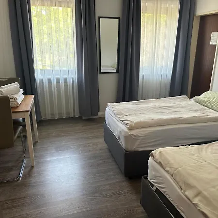 Rennekamp 3*
